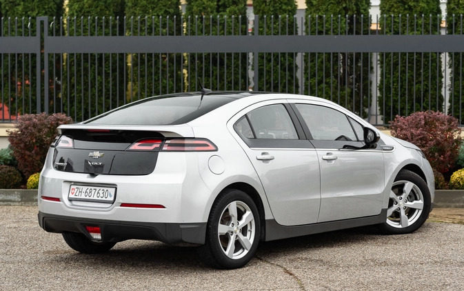 Chevrolet Volt cena 47777 przebieg: 143000, rok produkcji 2014 z Bytów małe 781